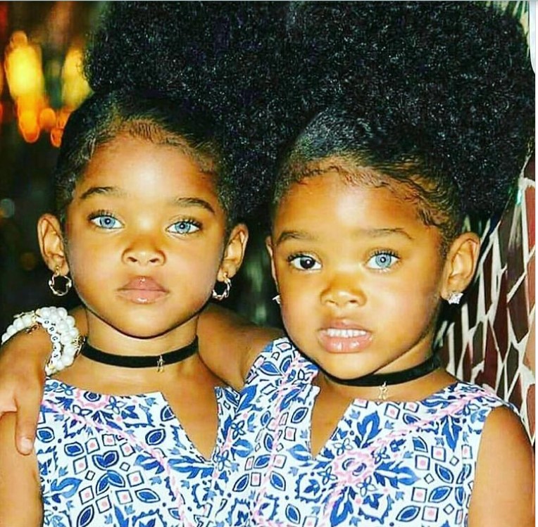 TrueBlue Twins